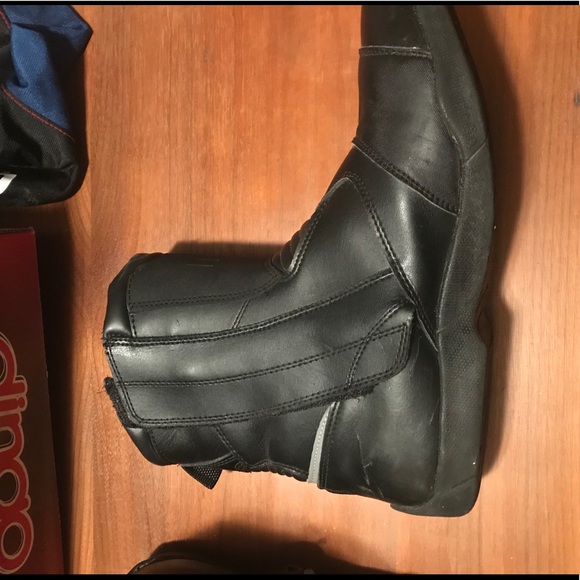 Motorcycle Riding Boots - Picture 3 of 4